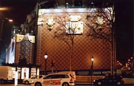Vuitton Paris001website_edited-2